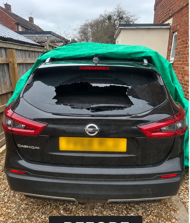 Nissan Qashqai rear window before